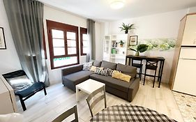 Velarde Deluxe Beach Flat Bycanary365